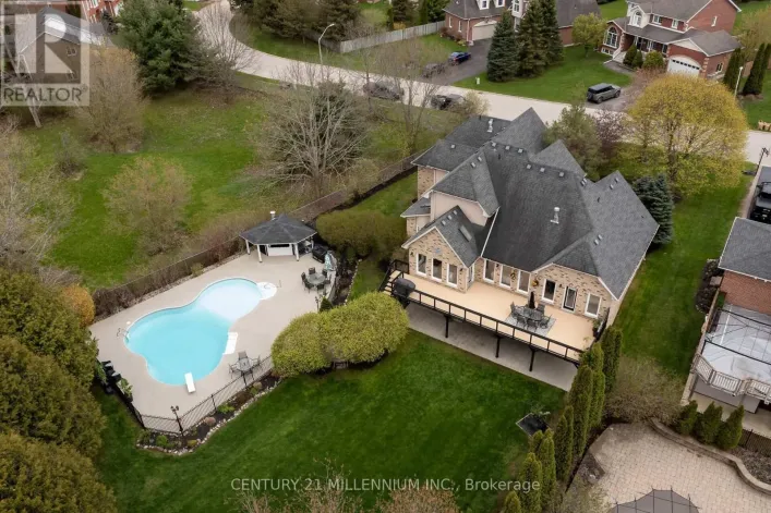 49 WATERFORD DRIVE, Erin