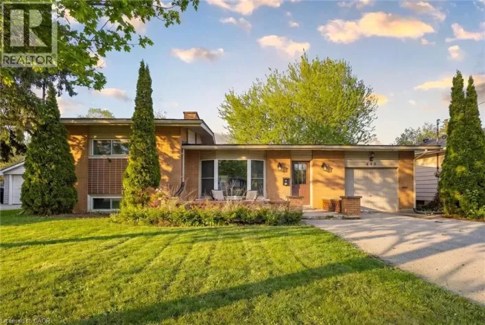 490 GARAFRAXA Street E, Fergus