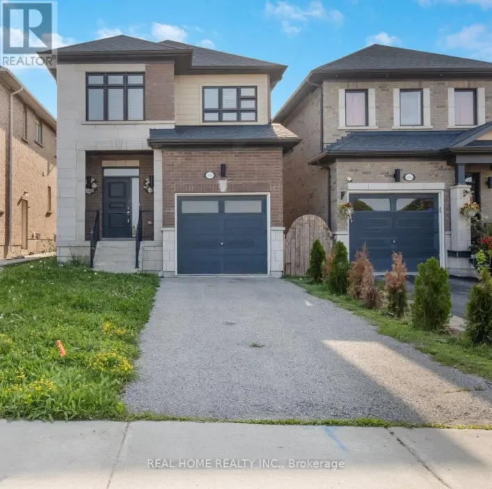 490 RITA'S AVENUE, Newmarket