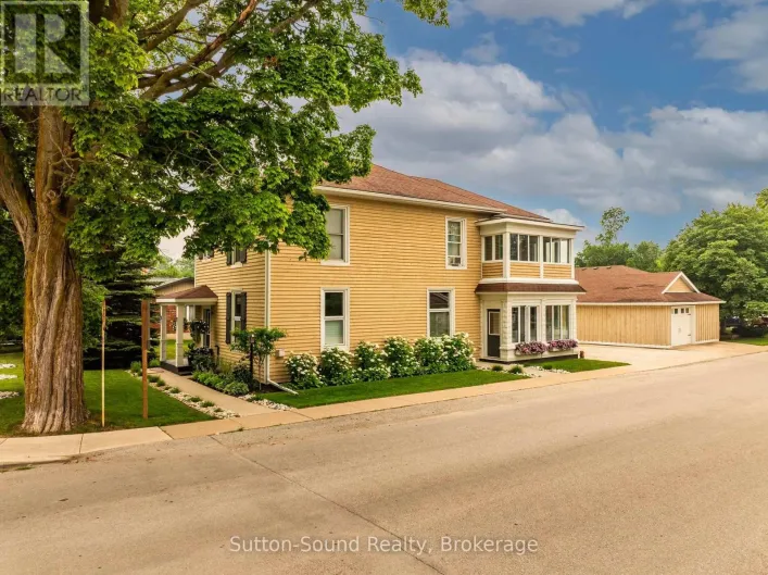 490 WATERLOO STREET, Saugeen Shores