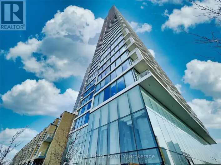 4905 - 5 BUTTERMILL AVENUE, Vaughan