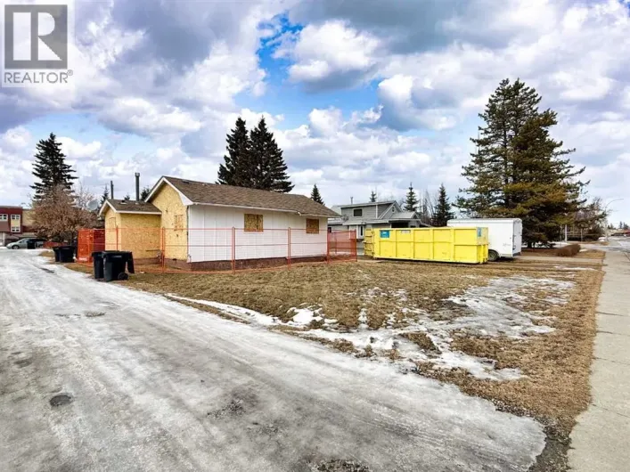 4906 52 Avenue, Olds