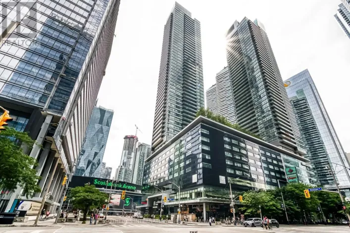 4906 - 55 BREMNER BOULEVARD, Toronto