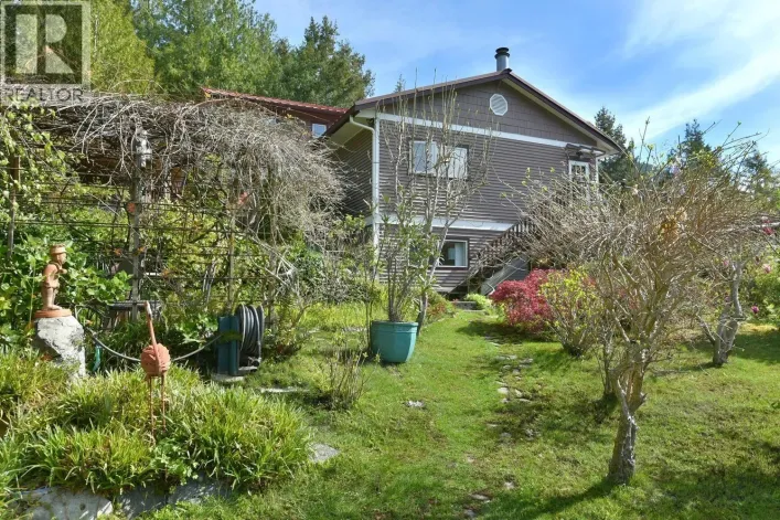 4906 SINCLAIR BAY ROAD, Garden Bay