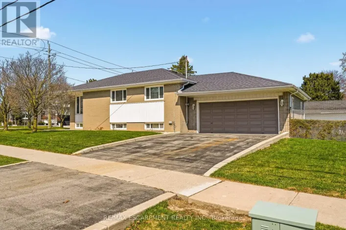 491 WARMINSTER DRIVE, Oakville