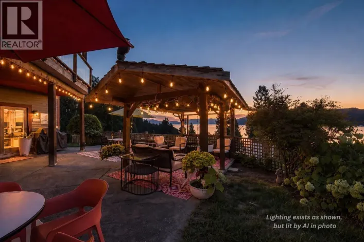 491 WOODLAND AVENUE, Gibsons