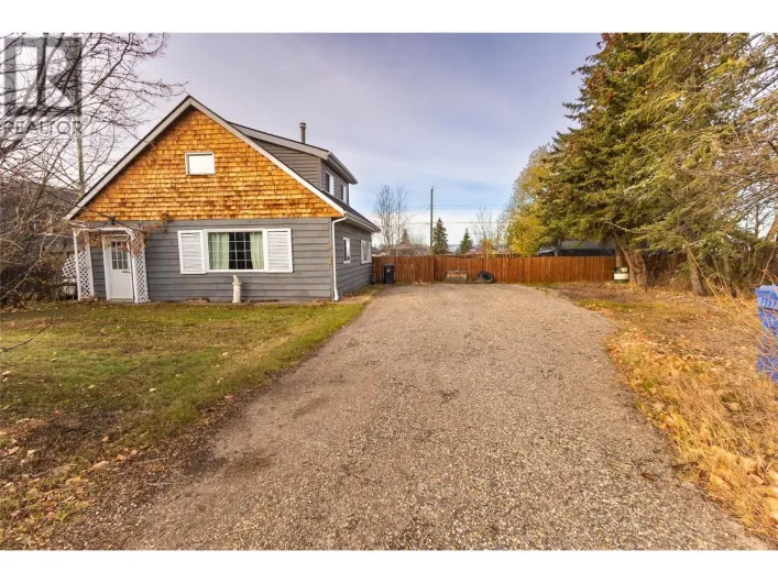4912 47 Avenue, Pouce Coupe