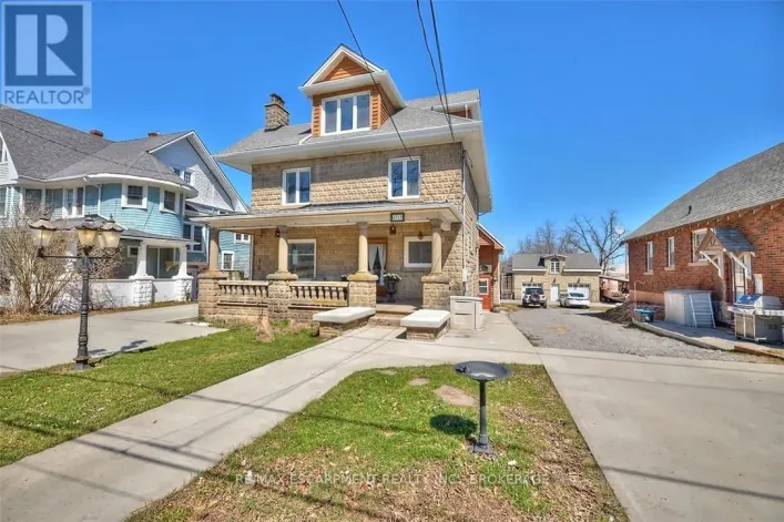 4915 KING STREET, Lincoln