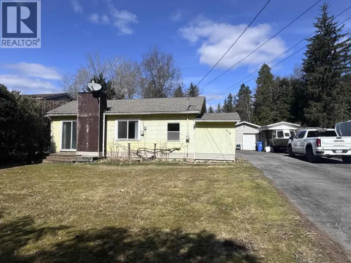 4918 GRAHAM AVENUE, Terrace