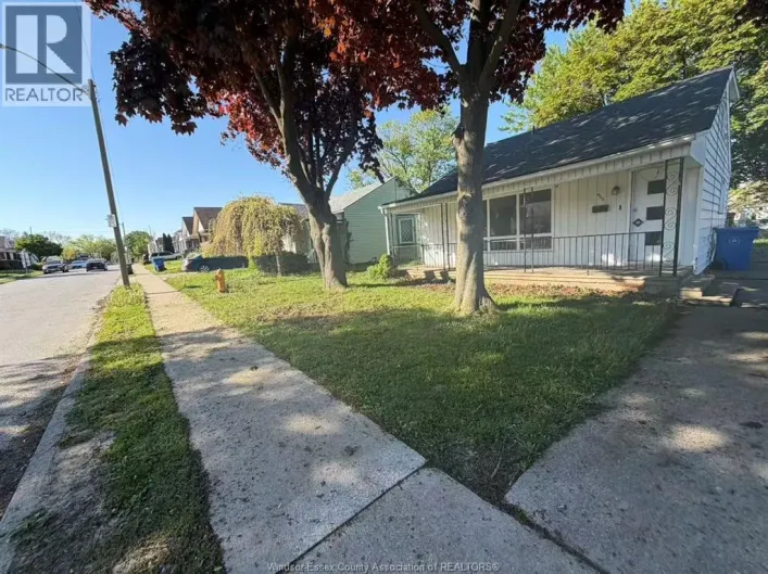 493 JOSEPHINE STREET, Windsor