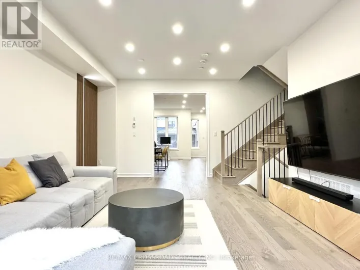 493 TWIN STREAMS ROAD, Whitby