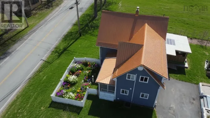 House for sale: 4935 Highway 10, New Germany