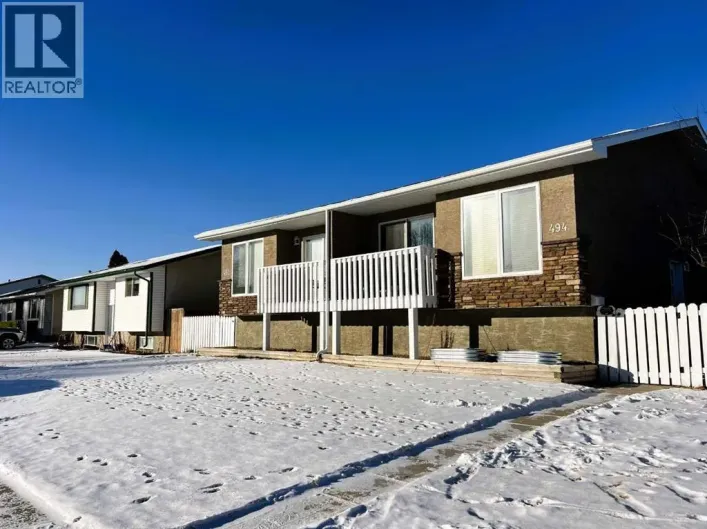494 Hilton Crescent NE, Medicine Hat