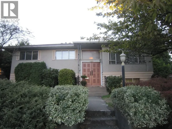 4949 PIONEER AVENUE, Burnaby