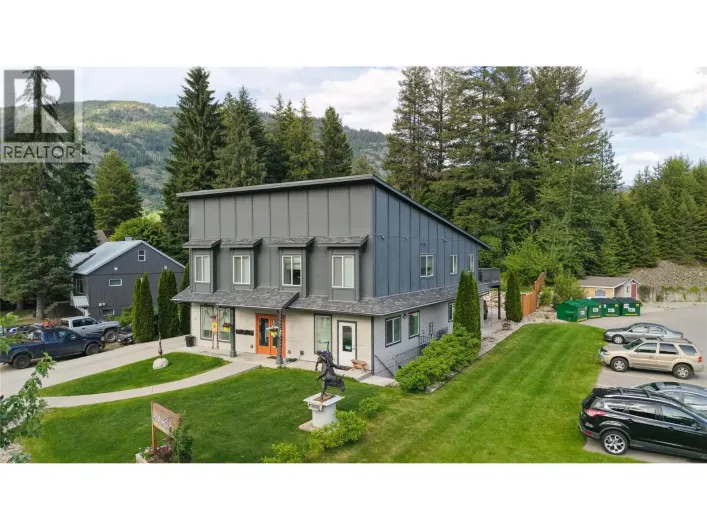 495 Columbia Street, Castlegar