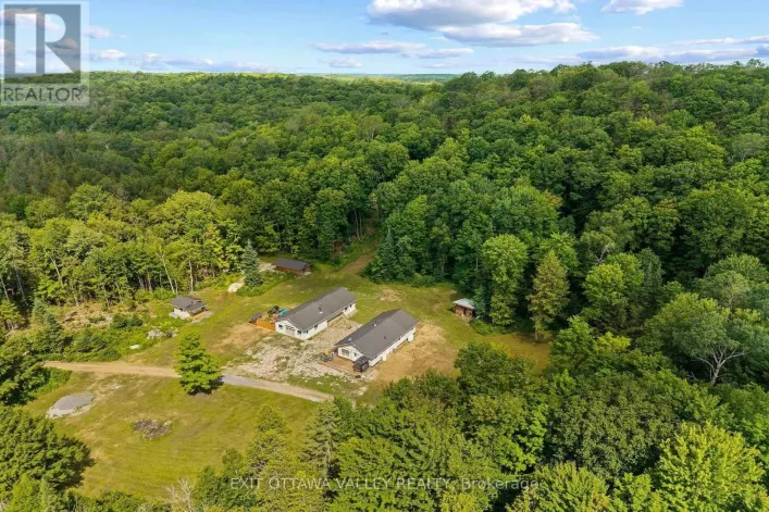 495 GRAVEL PIT LANE, Wollaston