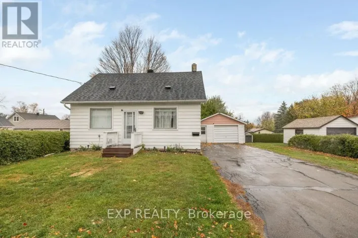 495 WILBERT STREET, Pembroke