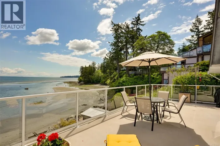 4955 Cordova Bay Rd, Saanich