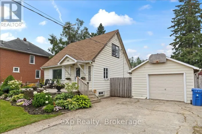 496 MAIN STREET E, Southgate