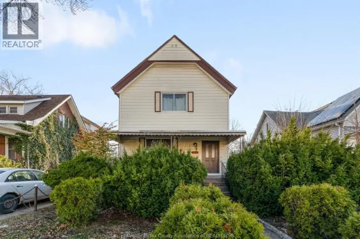 497 Caron AVENUE, Windsor
