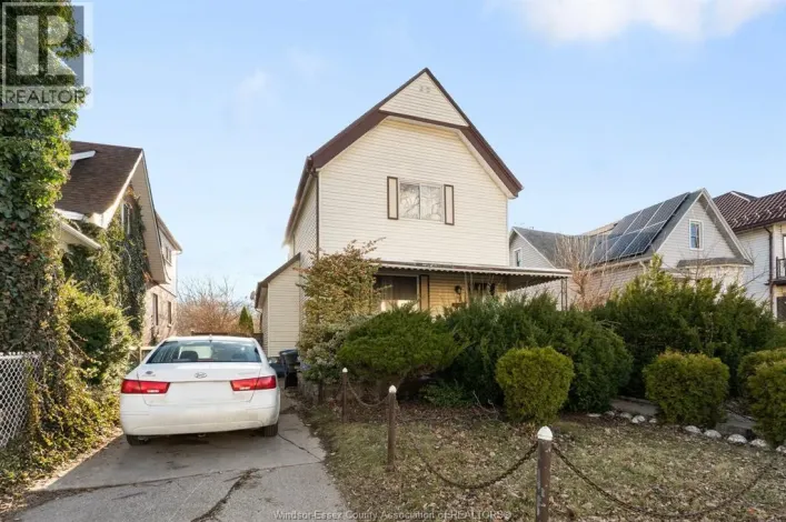 497 Caron AVENUE, Windsor
