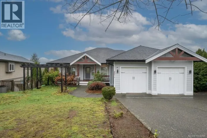 497 Poets Trail Dr, Nanaimo