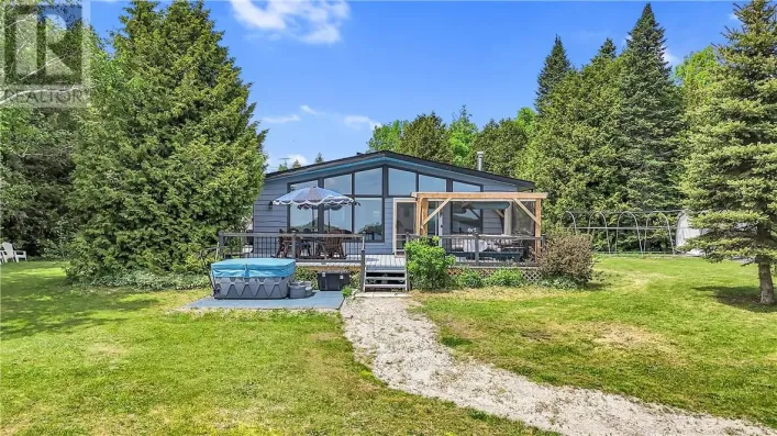 House for sale: 497 Whites Point Road, Little Current