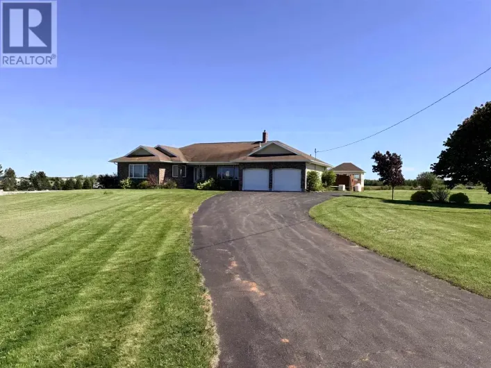 498 Barbara Weit Road, Sherbrooke