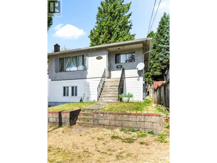 4987 HOY STREET, Vancouver
