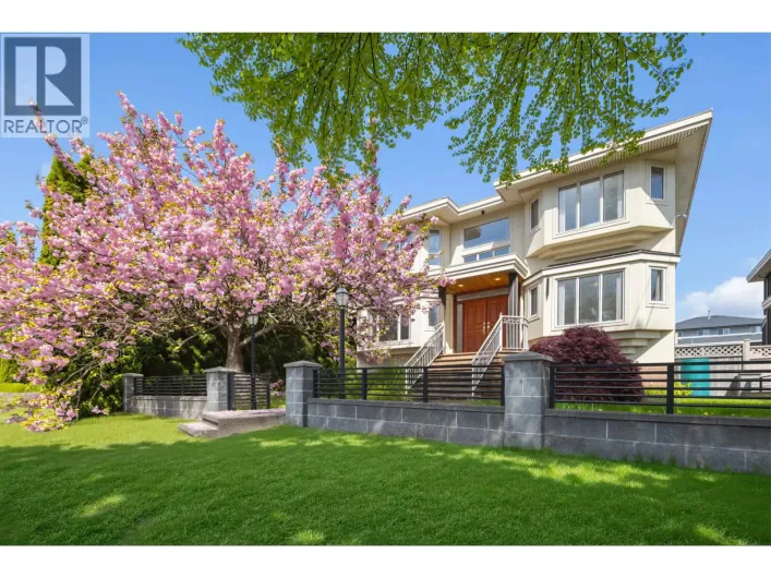 4993 VENABLES STREET, Burnaby