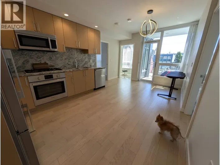 4FL 1708 ONTARIO STREET, Vancouver