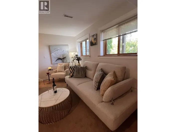 4XXX W 12TH AVE, Vancouver