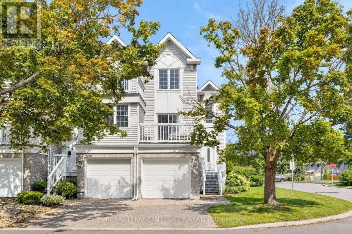 5 - 10 CASTLEGREEN PRIVATE, Ottawa