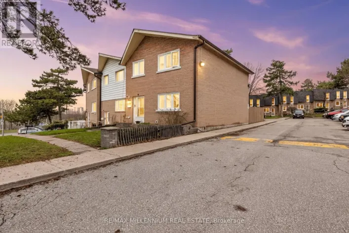 5 - 10 GRANDRAVINE DRIVE, Toronto