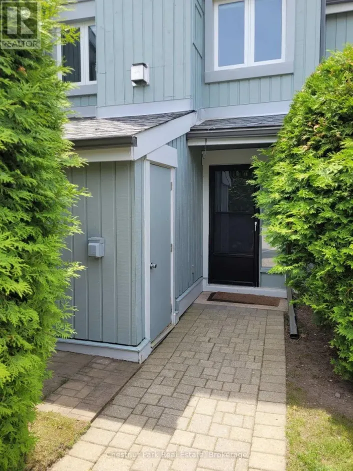 5 - 100 FAIRWAY CRESCENT, Collingwood