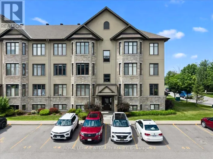 Apartment for sale: 5 - 100 PRESTIGE CIRCLE, Ottawa