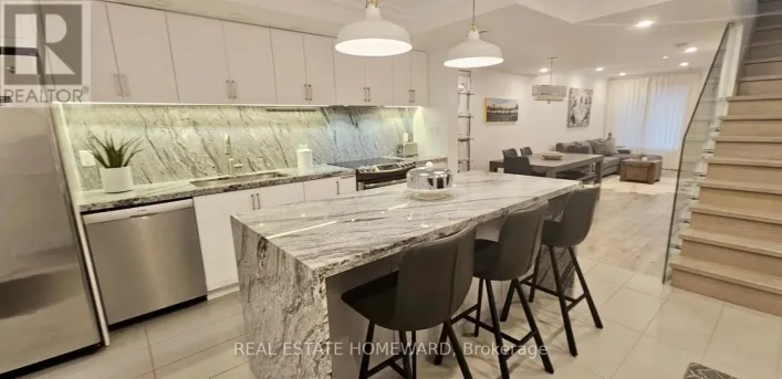 5 - 122 GLEN MANOR DRIVE, Toronto