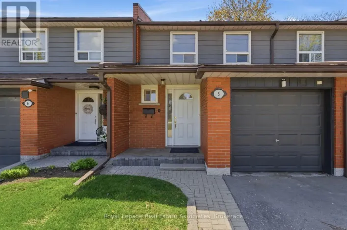 5 - 1616 HAIG BOULEVARD, Mississauga