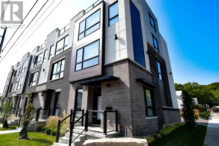 5 - 2 BROCK STREET S, Hamilton