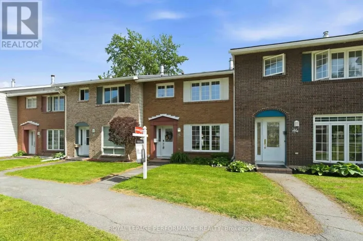 5 - 2051 JASMINE CRESCENT, Ottawa