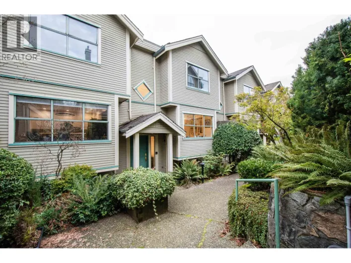 5 229 E 8TH STREET, North Vancouver