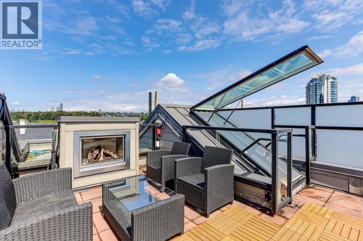 5 230 SALTER STREET, New Westminster