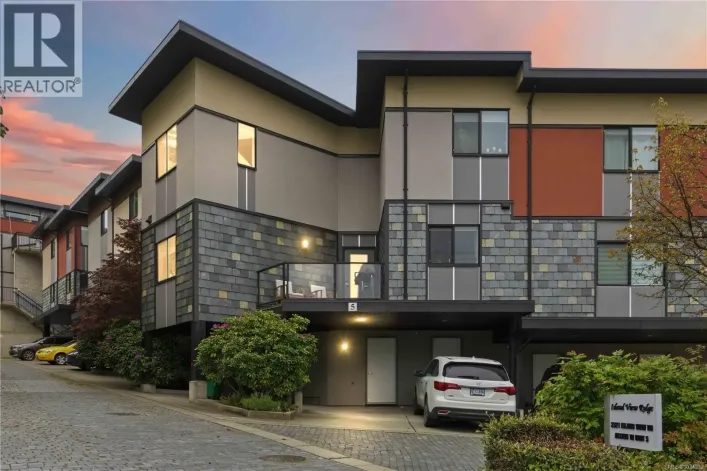 5 2321 Island View Rd, Central Saanich