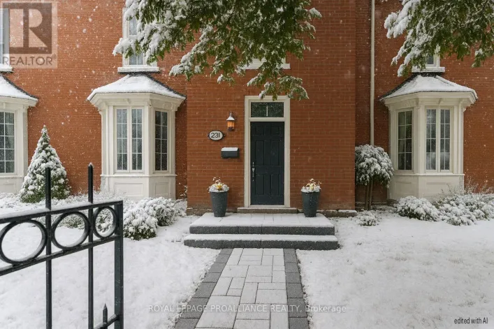 5 - 233 JOHN STREET, Belleville