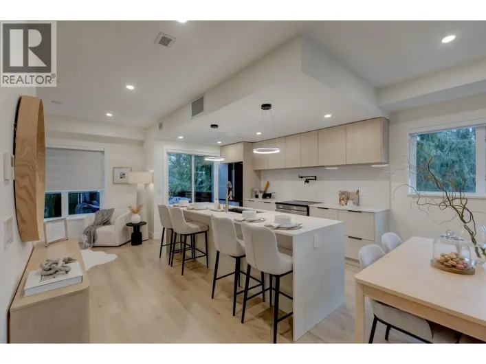 5 339 KEARY STREET, New Westminster