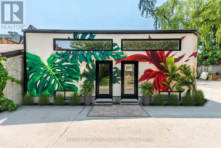 5 - 367 HOWLAND AVENUE, Toronto