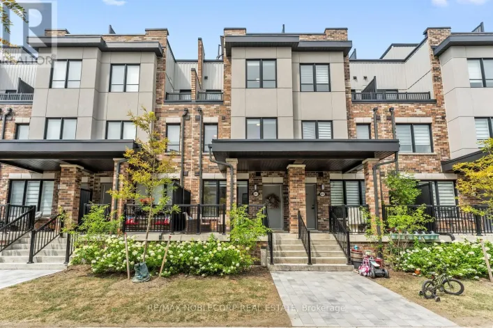 5 - 40 BAYNES WAY, Bradford West Gwillimbury