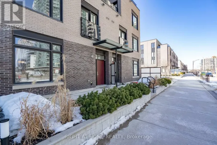 5 - 4030 PARKSIDE VILLAGE DRIVE, Mississauga