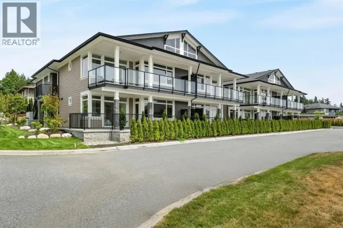 5 5522 MCCOURT ROAD, Sechelt