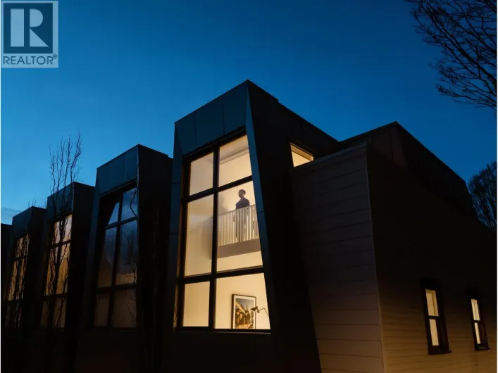 5 6 W 17TH AVENUE, Vancouver